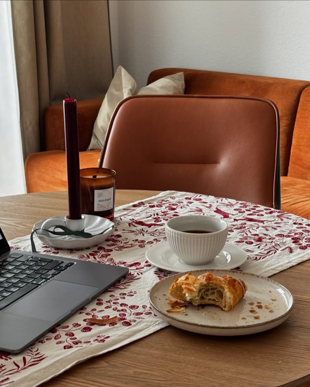 Hogares Reales, Estilo Real: Descubre cómo las Familias Españolas Viven (¡Maravillosamente!) con Muebles OFCASA