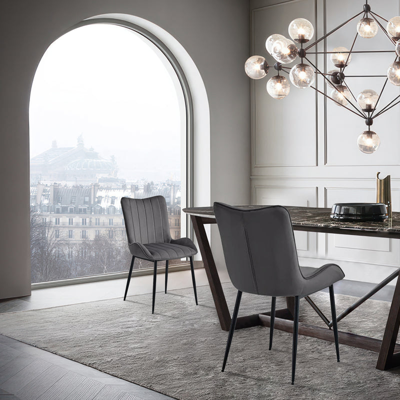 Silla de comedor Edith de OFCASA en tejido beige bouclé con patas de madera maciza - diseño contemporáneo para interiores modernos