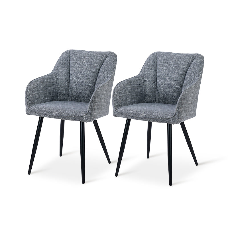 Sillón acolchado Sienna Garden de OFCASA con estructura metálica negra y cojines grises, perfecto para terrazas y comedores,Sillón de exterior Sienna en un patio moderno, muestra diseño ergonómico y tejido resistente a la intemperie