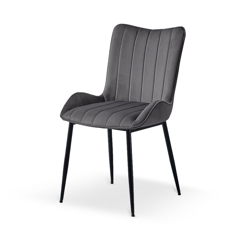 Silla de comedor Edith de OFCASA en tejido beige bouclé con patas de madera maciza - diseño contemporáneo para interiores modernos