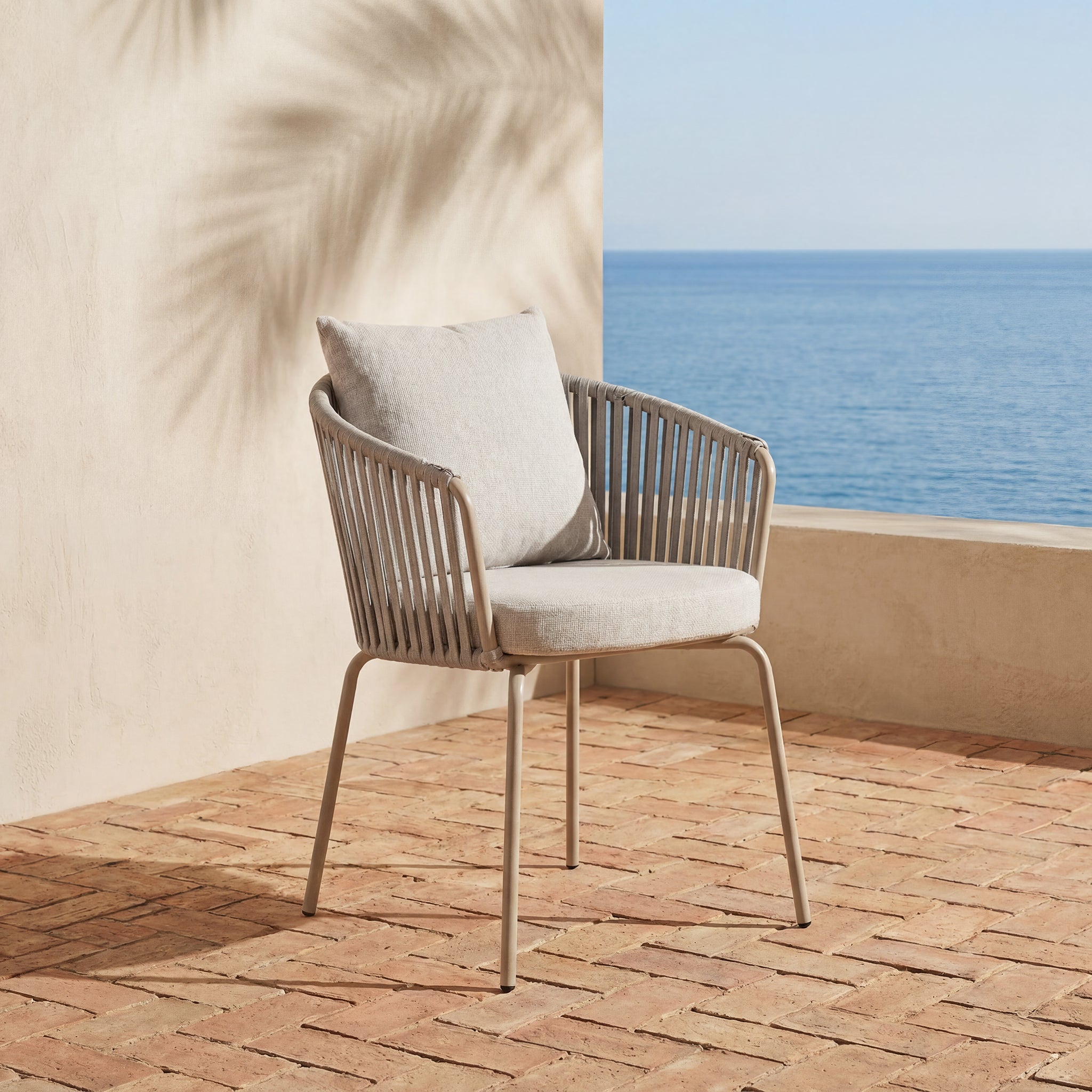 Silla de jardín con reposabrazos Louisa [Lote de 1] [Tejido efecto lino]