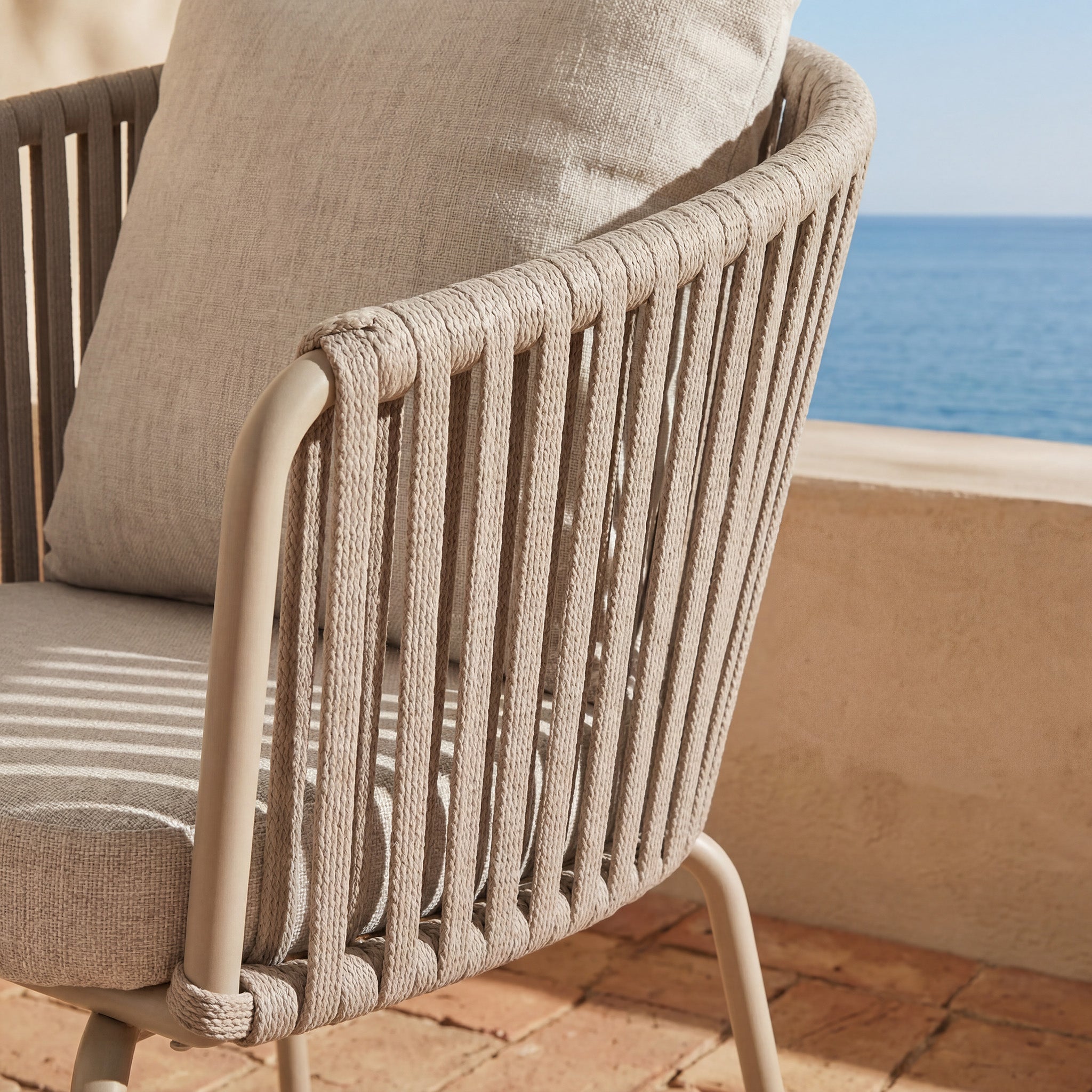Silla de jardín con reposabrazos Louisa [Lote de 1] [Tejido efecto lino]