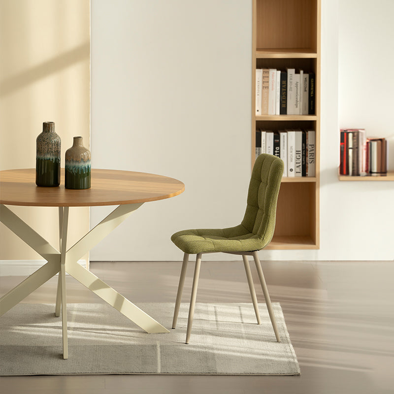Mesa de Comedor Redonda Tilly y 4 Silla de Comedor Aoife [Conjunto de Comedor]