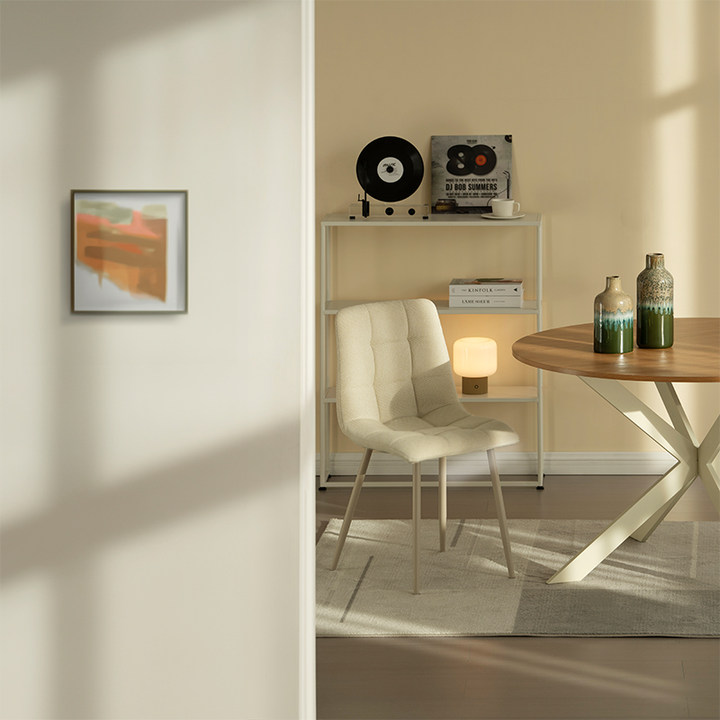 Mesa de Comedor Redonda Tilly y 4 Silla de Comedor Aoife [Conjunto de Comedor]